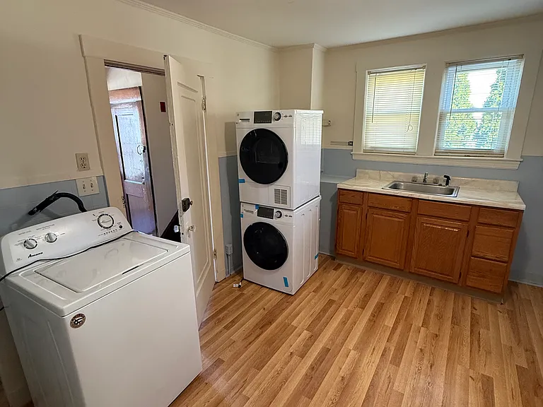 155-157 Hillside St #1 — Photo 2