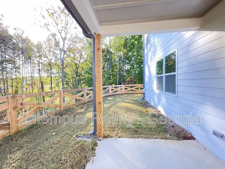 44 Garnet Dr — Photo 42