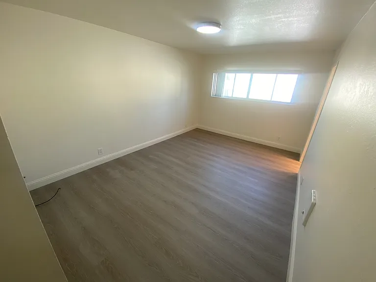 411 Euclid Ave #12 — Photo 10