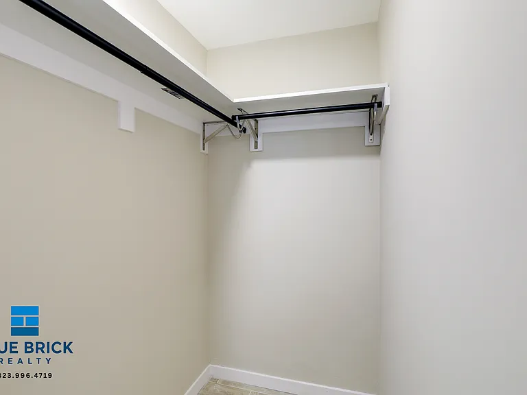 1035 N Hayworth Ave #100 — Photo 18