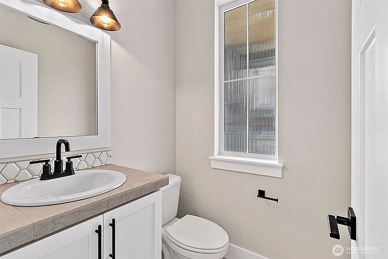 3rd image of 14227 SE 284th Place