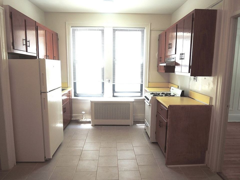1st image of 24-19 41st St #F2