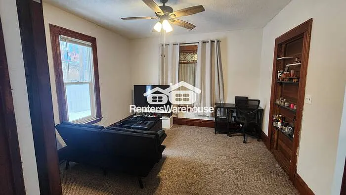 912 4th St NE — Photo 9