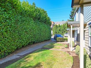 1866-1870 Onyx St #F, Eugene, OR 97403