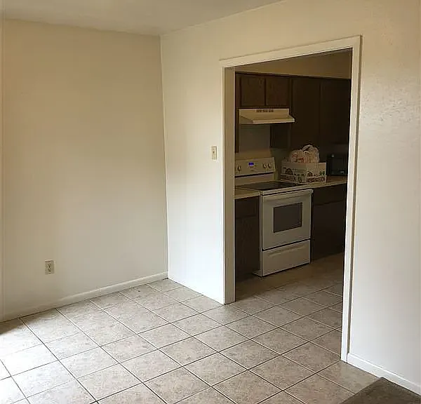 2819 Longmire Dr #D — Photo 11