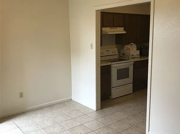 2815 Longmire Dr APT A, College Station, TX 77845