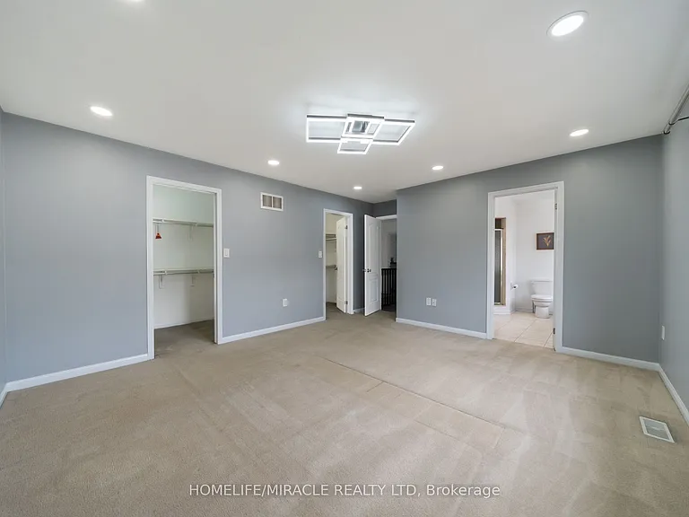 151 Baldwin Dr #UPPER — Photo 21