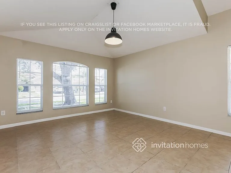 24436 Summer Wind Ct — Photo 6