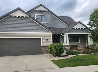 1477 Hadley Creek Dr NE, Rochester, MN 55906