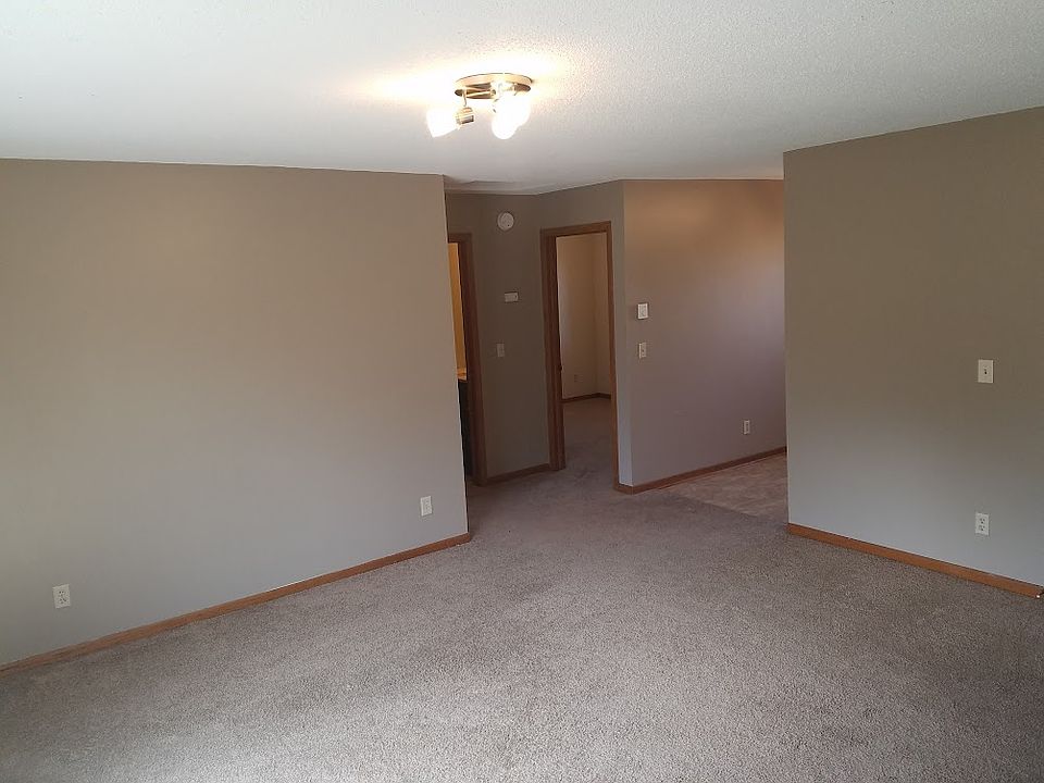 1st image of 10585 45th Ave N APT 4