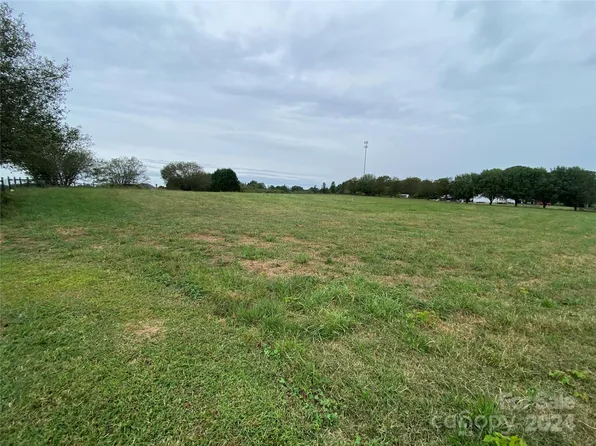 0 Wesley Chapel Rd, Newton, NC 28658