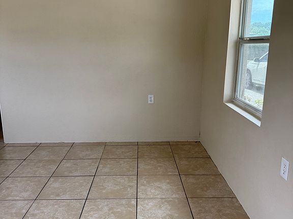 4th image of 10598 106th Ave #A