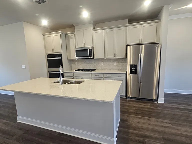 2696 Devon Vale St #2696 — Photo 12