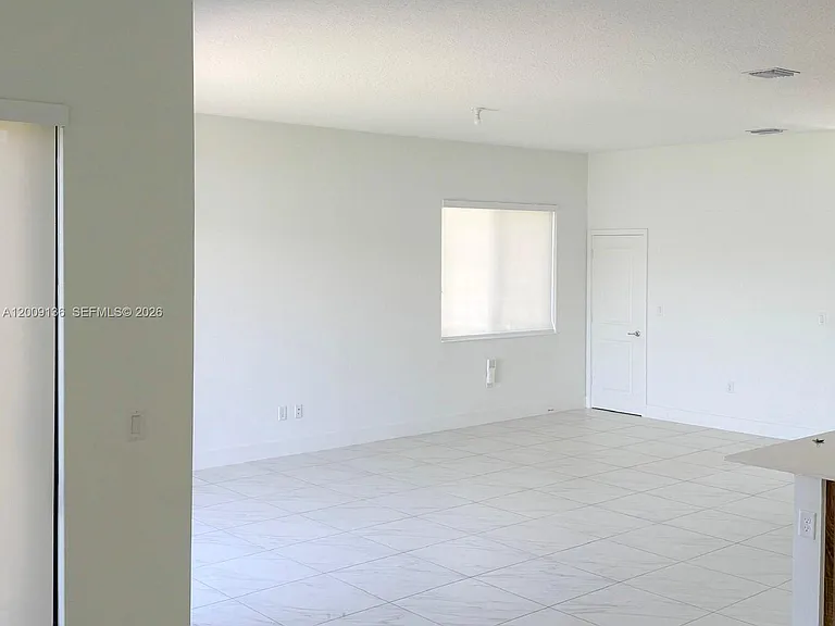 5639 Argento Dr — Photo 6