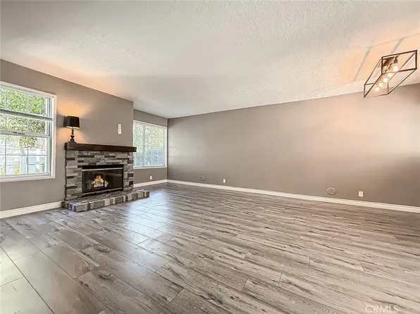 415 Jeremiah Dr Unit B, Simi Valley, CA 93065