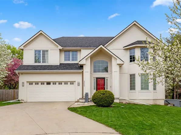 3000 E Titus Ave, Des Moines, IA 50320