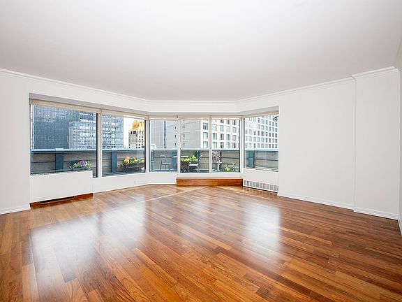 2nd image of 150 W 56th St APT 2802