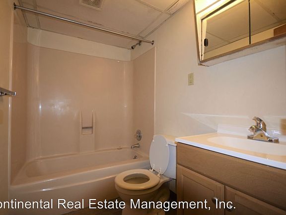 5th image of 415 W College Ave APT 401