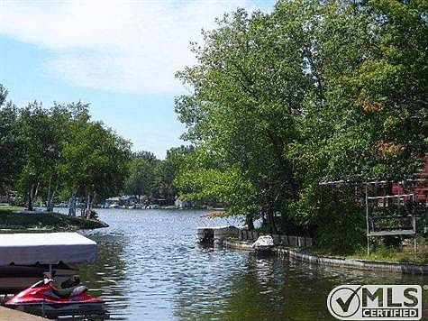 2,000 Acre All Sports Wixom Lake