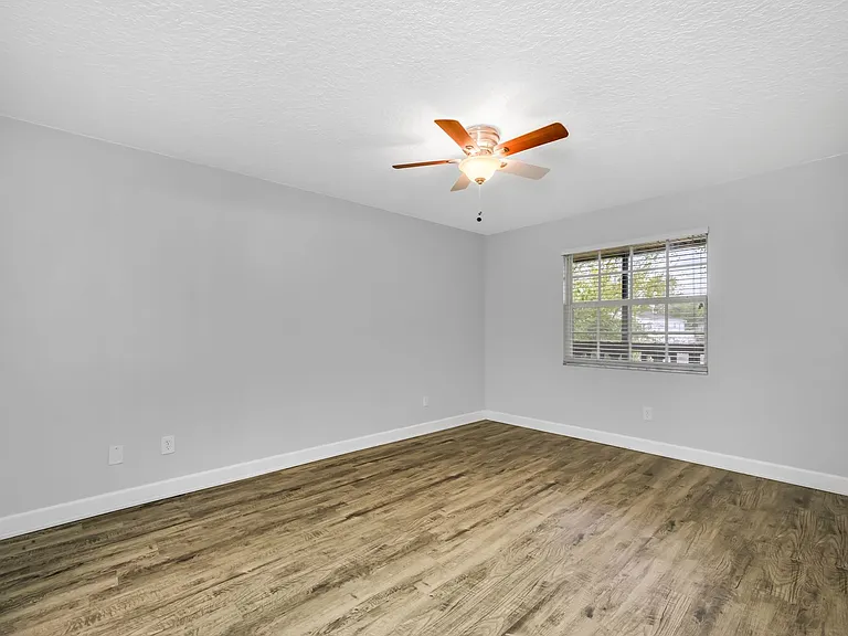 Century Oaks — Photo 36