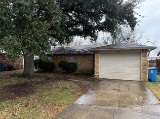 6004 Mimosa Ln, Rowlett, TX 75089