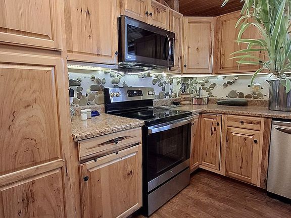 4th image of 123 Johns Rd