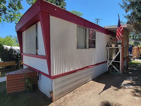 4th image of 2799 Siskiyou Blvd Unit 22