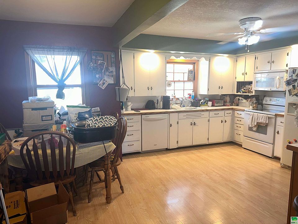 1009 Colfax St, Boyden, IA 51234 Zillow