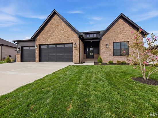 3459 Whiston Ln, Edwardsville, IL 62025