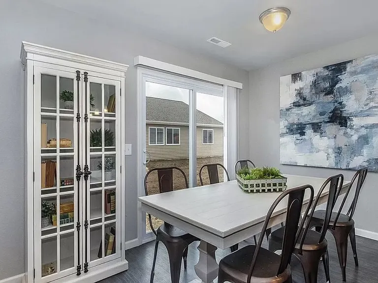 1010 W Villas Dr — Photo 5