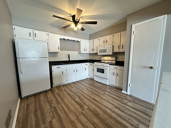 3rd image of 3111 Jacqueline Dr #11338057