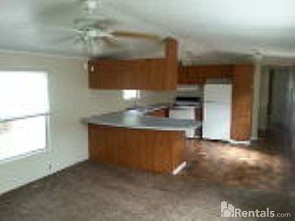 2nd image of 211 Bishop Dr