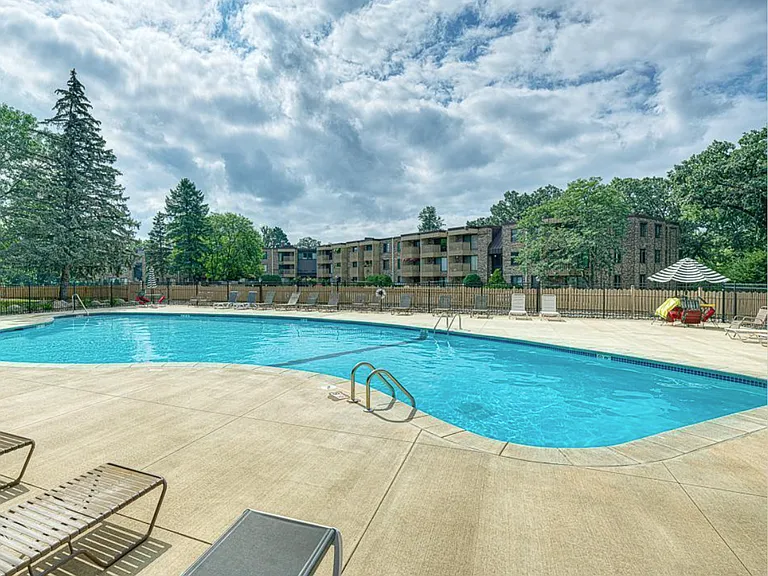 Shared Pool Area