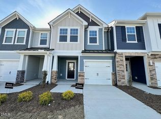 931 Kensley Grove Ln, Fuquay Varina, NC 27526