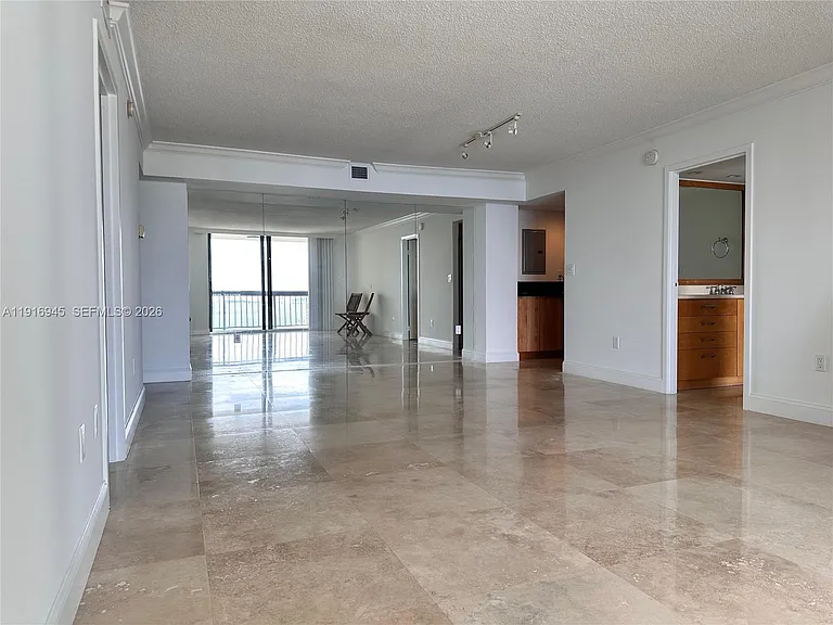 2333 Brickell Ave #2215 — Photo 9
