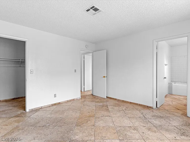 2809 Swallow Point Cir — Photo 20
