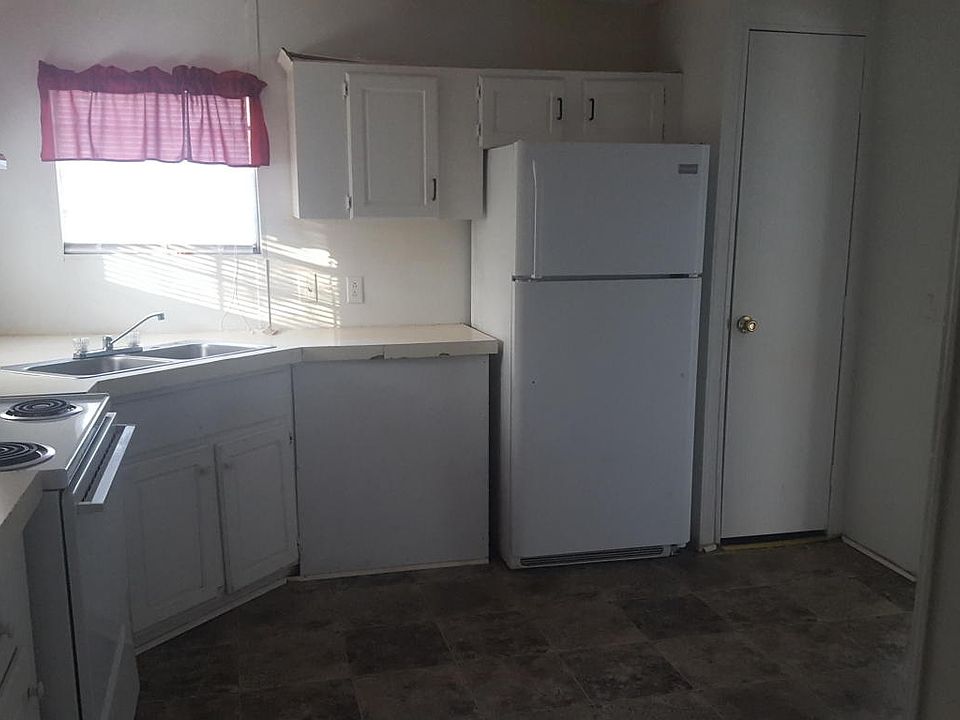 2nd image of 707 Gavin St