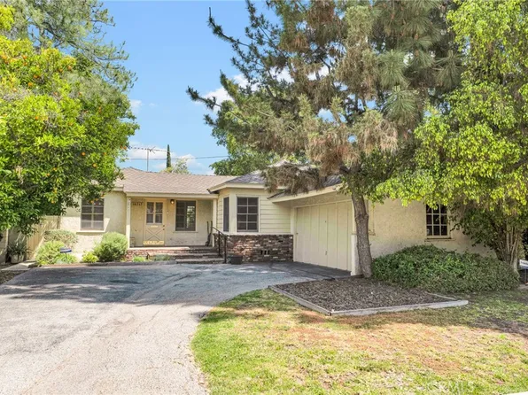 18313 Bessemer St, Reseda, CA 91335