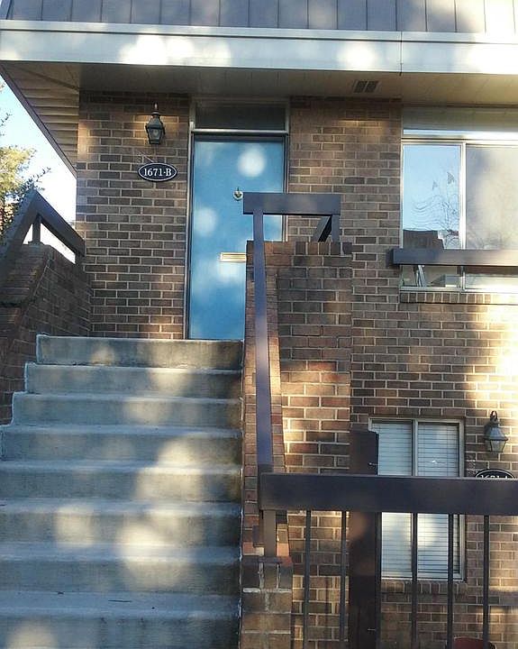 1st image of 1671 S Hayes St