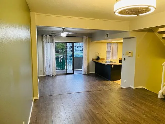 2524 El Paradiso — Photo 4