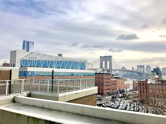 Rented by Area New York | media 12