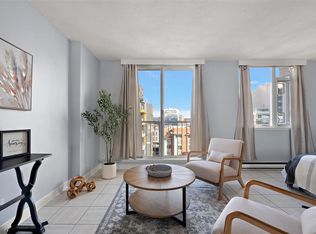 835 View St #1009, Victoria, BC V8W3W8