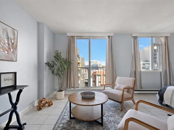 835 View St #1009, Victoria, BC V8W 3W8