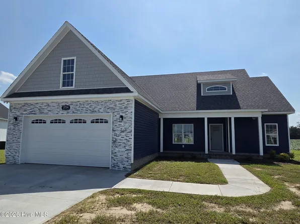 2754 Whitaker Glen Drive, Farmville, NC 27828