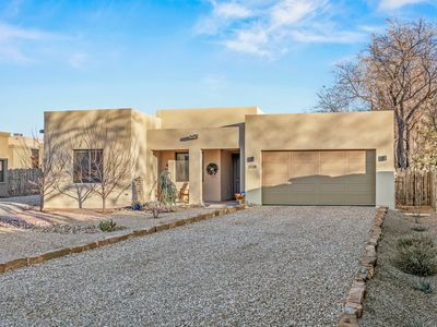 1728 Callejon Melinda, Santa Fe, NM, 87501