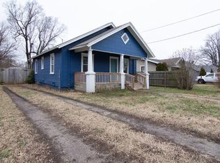 2412 W Olive St, Springfield, MO 65802