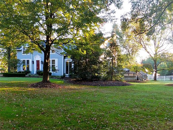 Approaching from south