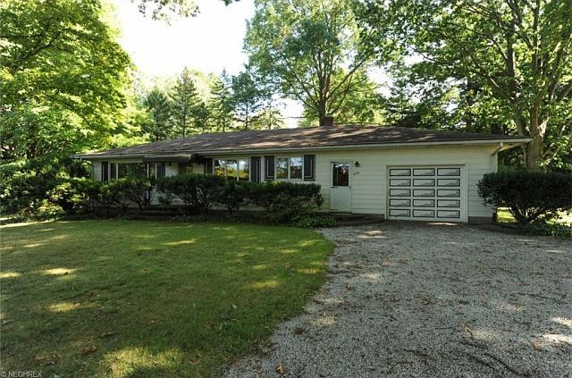 1st image of 638 Woodview Dr