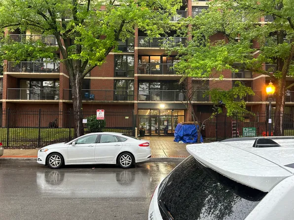 3021 S Michigan Ave Unit 209, Chicago, IL 60616