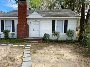 416 Howard St, Chester, NE 68327